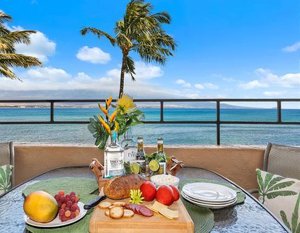 IS 311 Oceanfront Condo with Spectacular Views In a Central Location



