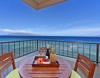 MK 601 Amazing Oceanfront Views! Just Feet from the Ocean!



