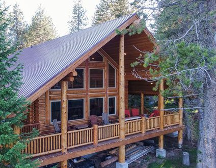 Lumberjack Lodge

